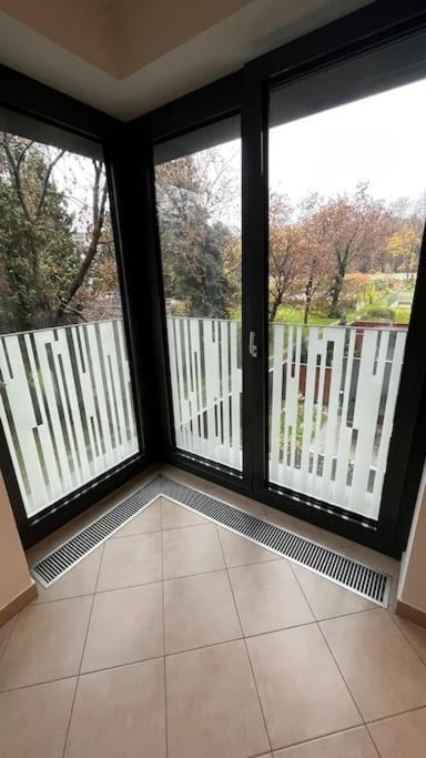 Residence Garden Tower - Zimni Zahrada Prag Exteriör bild